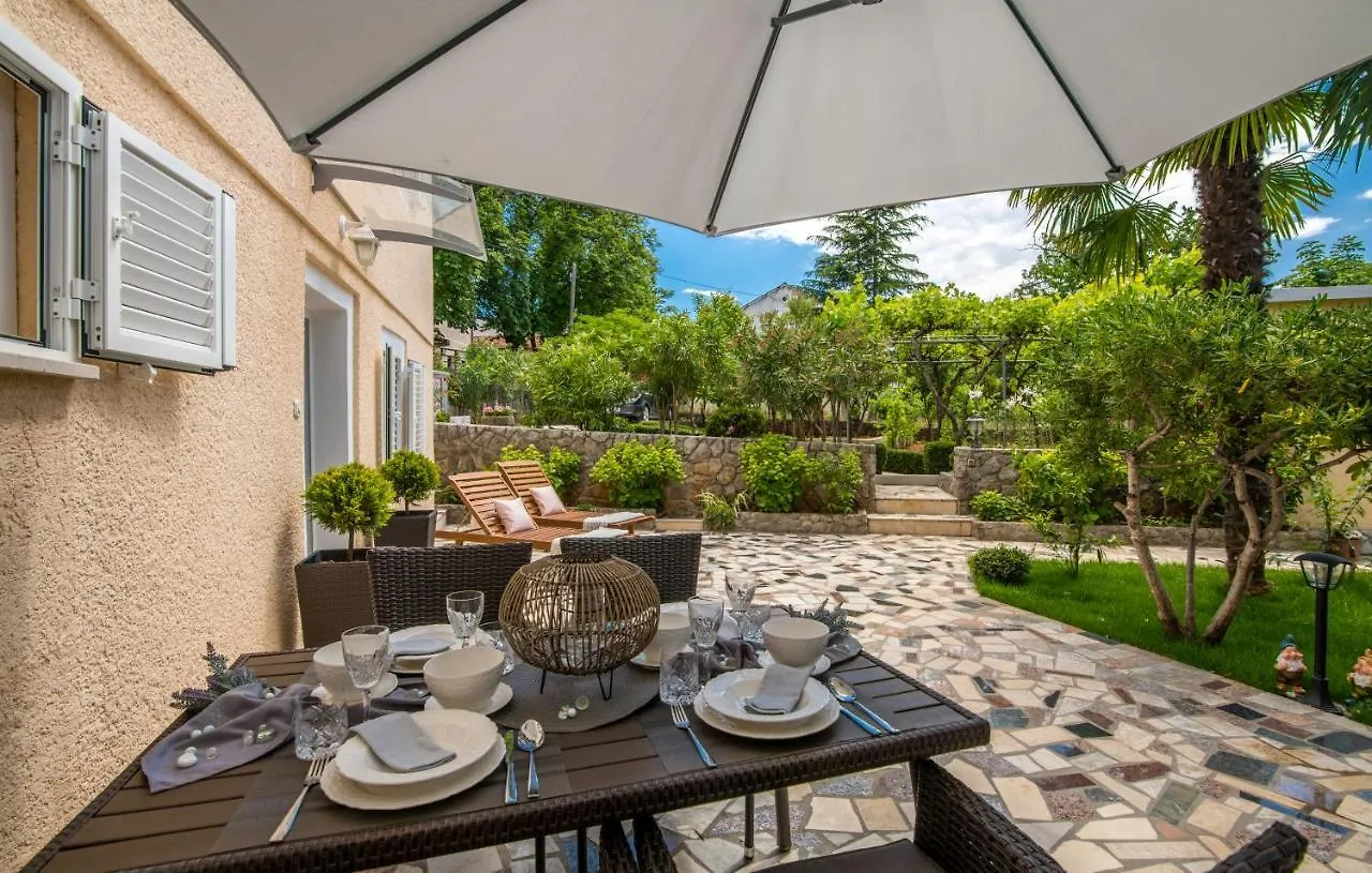 Holiday home Holiday House Serenity Malinska